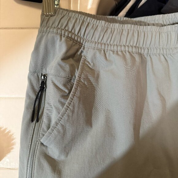 Nike Grey Gray Silver Windbreaker Zip-Up Style Sweatpants Size Small EUC S Pants - Picture 4 of 6